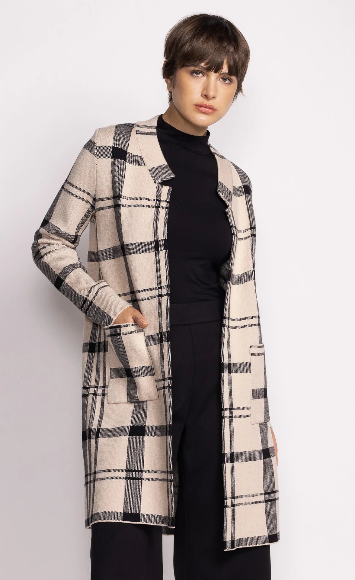 Long beige open cardigan in black plaid