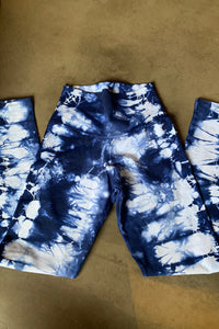 dark blue tie dye leggings