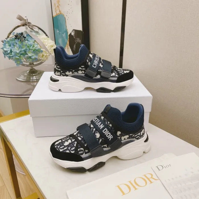 WalknDior Sneaker Deep Blue Dior Oblique Embroidered Cotton  DIOR