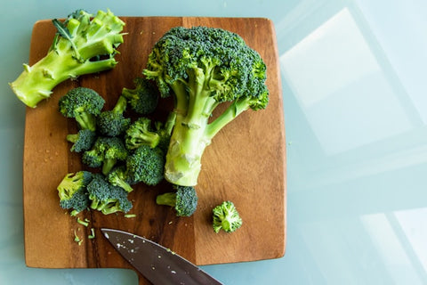 broccoli on chopping board