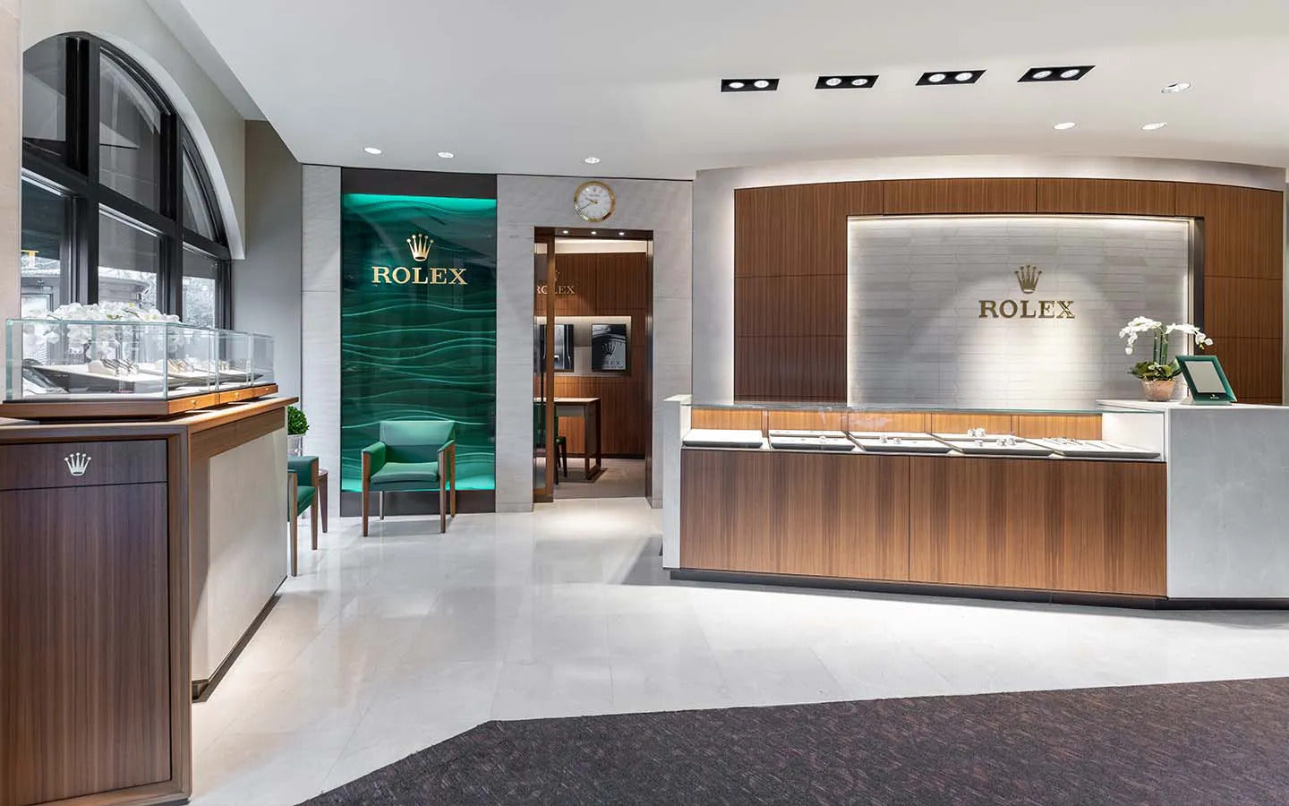 Rolex store and display case