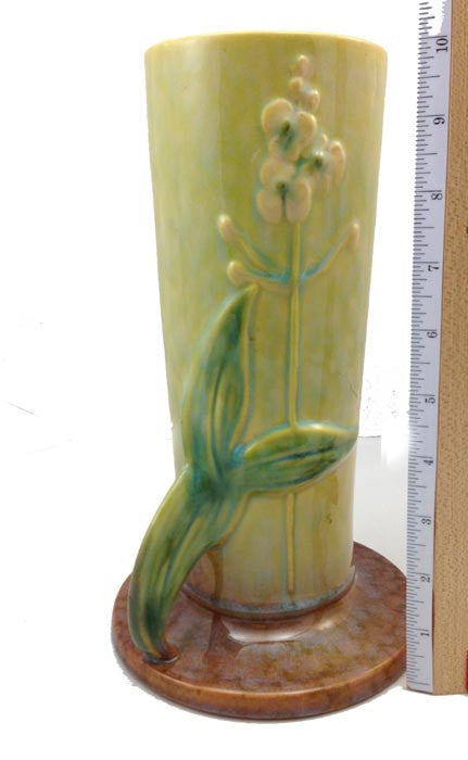 Roseville Wincraft Yellow Vase #285-10 - beautiful! – Get A Grip & More