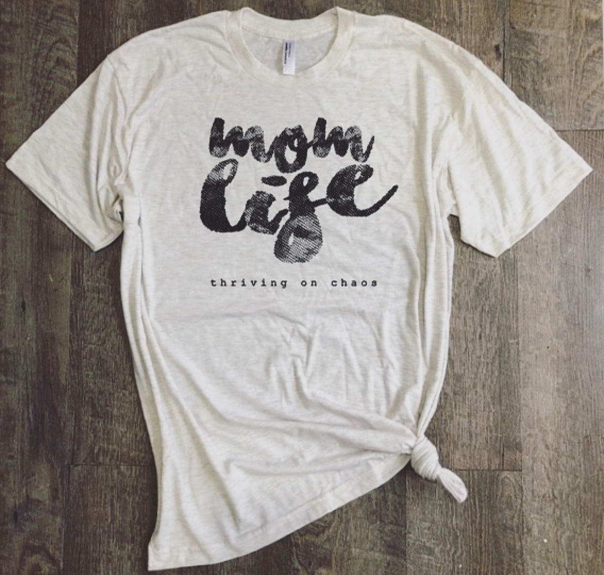 MOM LIFE tee