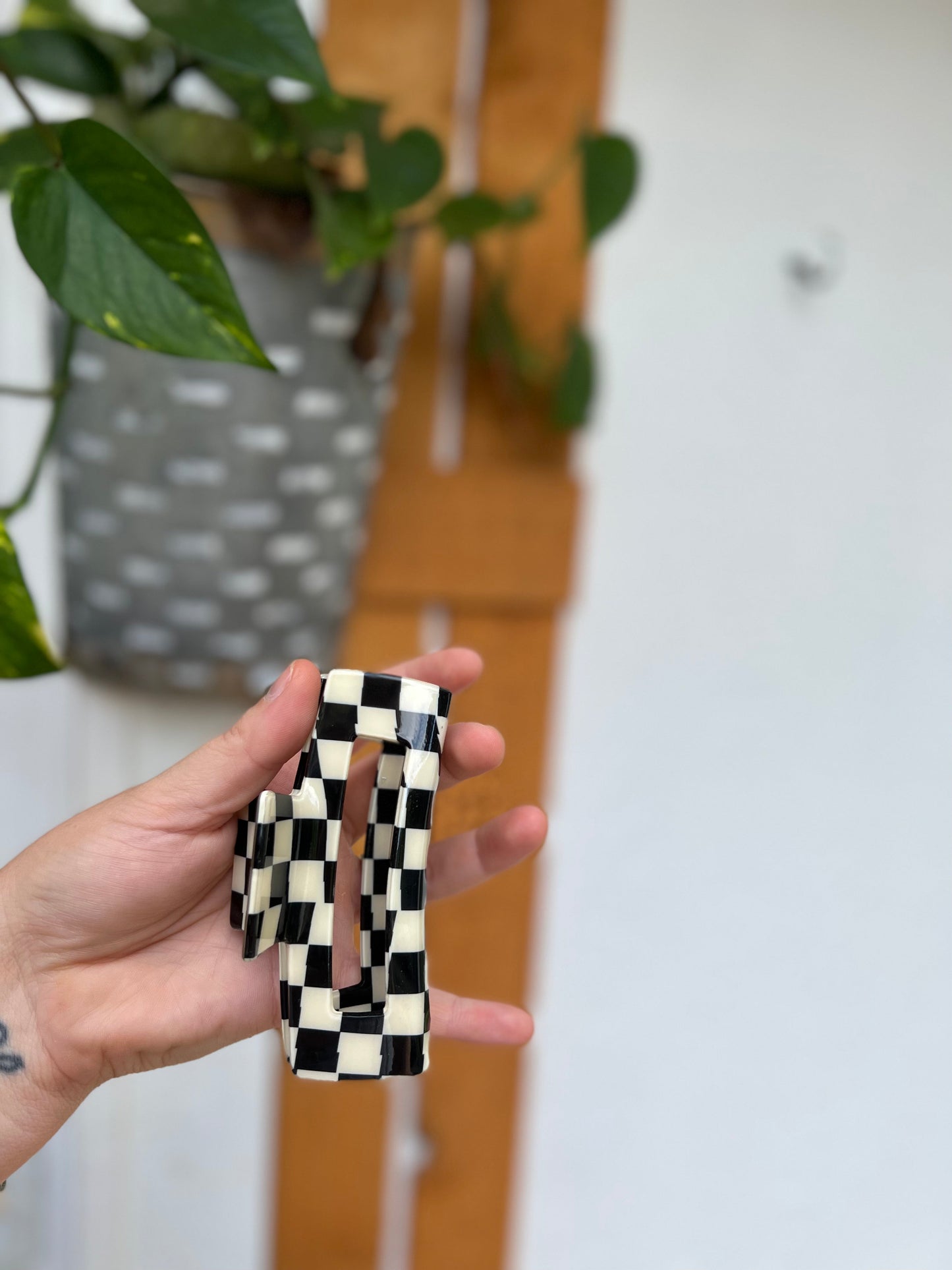 Black Checkered - Hair Claw Clip