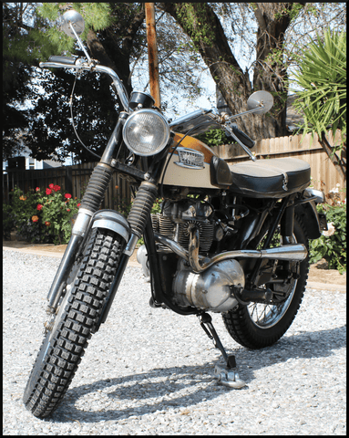 Front Triumph T100SC