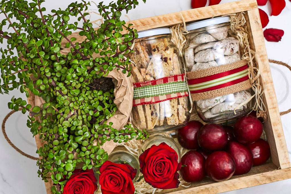 Buy gifts, order online, plums, red roses and spekboom with biscotti, gift hamper, delivery