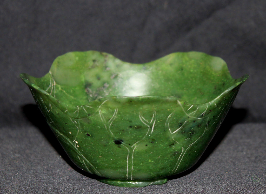 A Chinese spinach green jade cup 