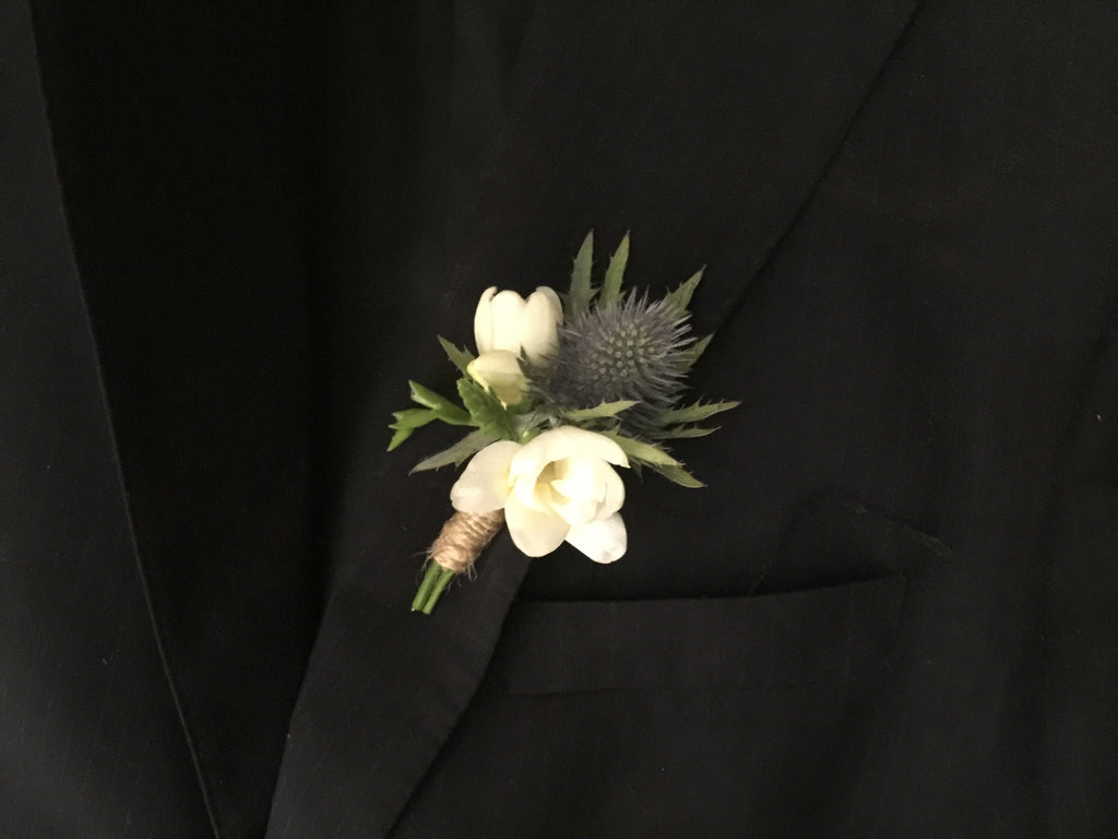 boutonniere where to buy