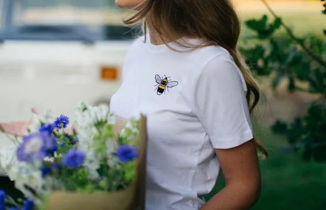 tommy and lottie cotton bee t-shirt