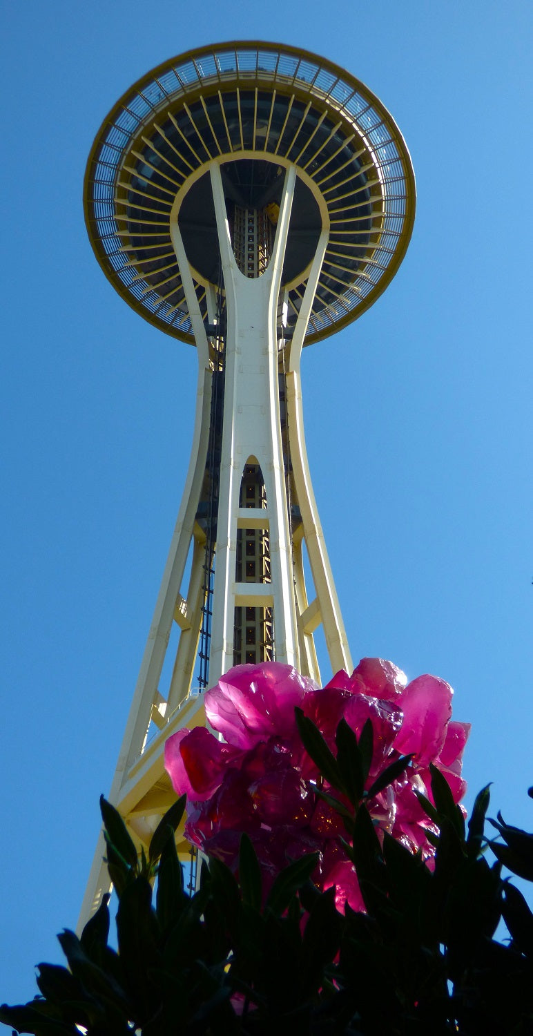 polyvitro tower at Chihuly garden and glass