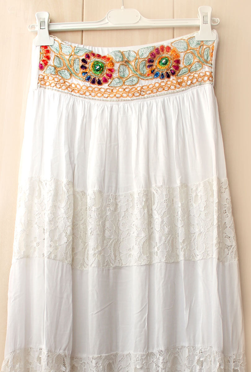 Falda blanca larga hippie-chic con encaje y - Valentina Del