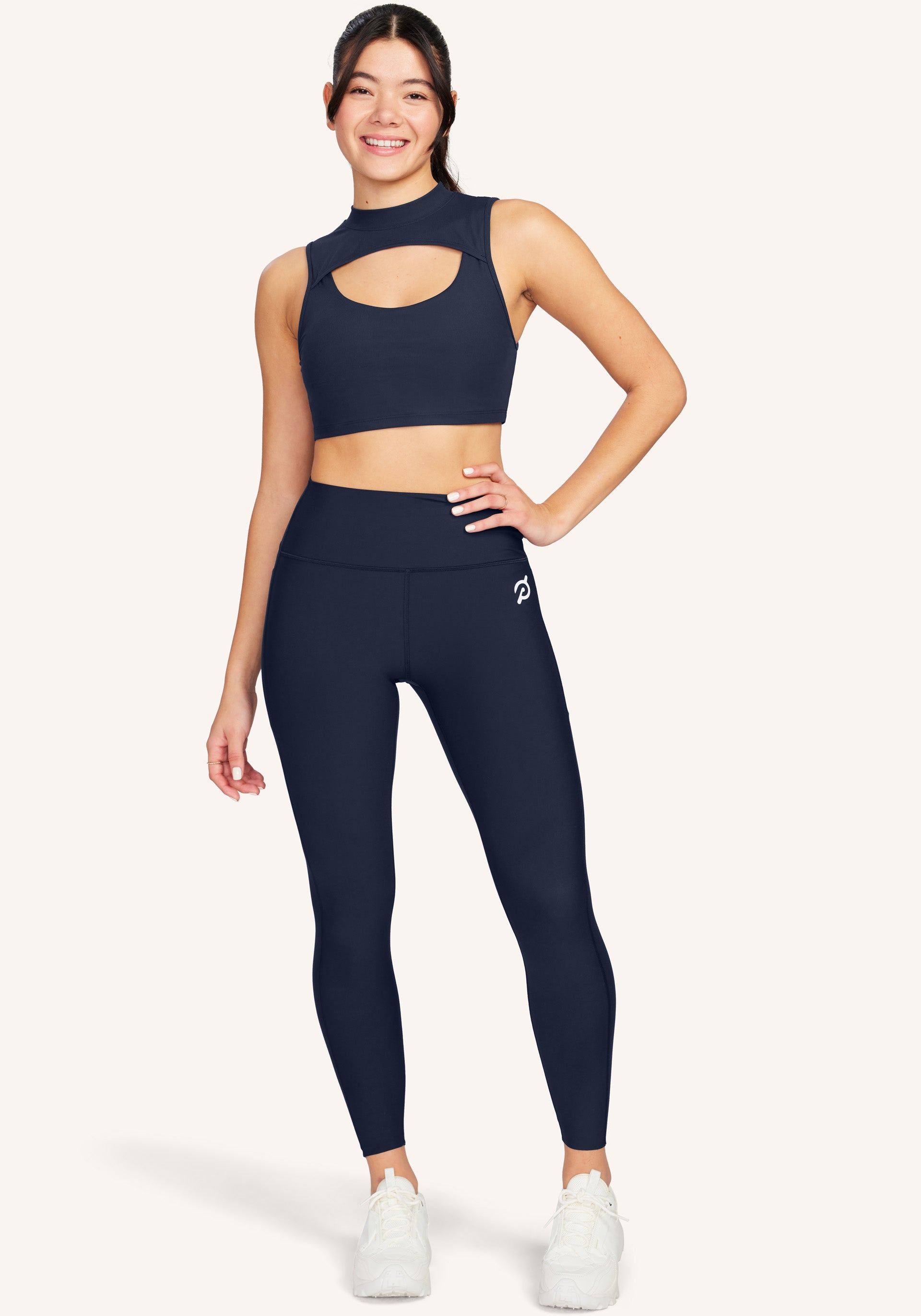 Cadent High Neck Strappy Elevate Bra – Peloton Apparel US