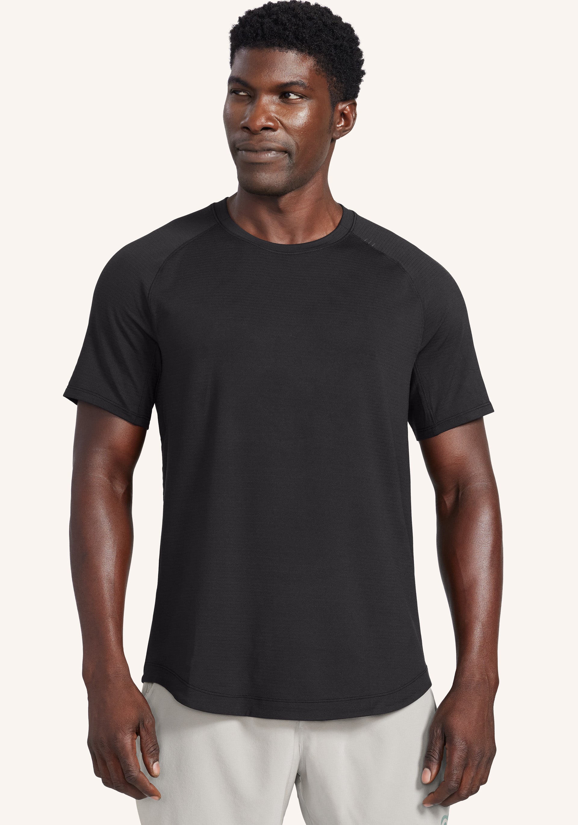 VOGO Athletica Black Active T-Shirt Size L - 81% off