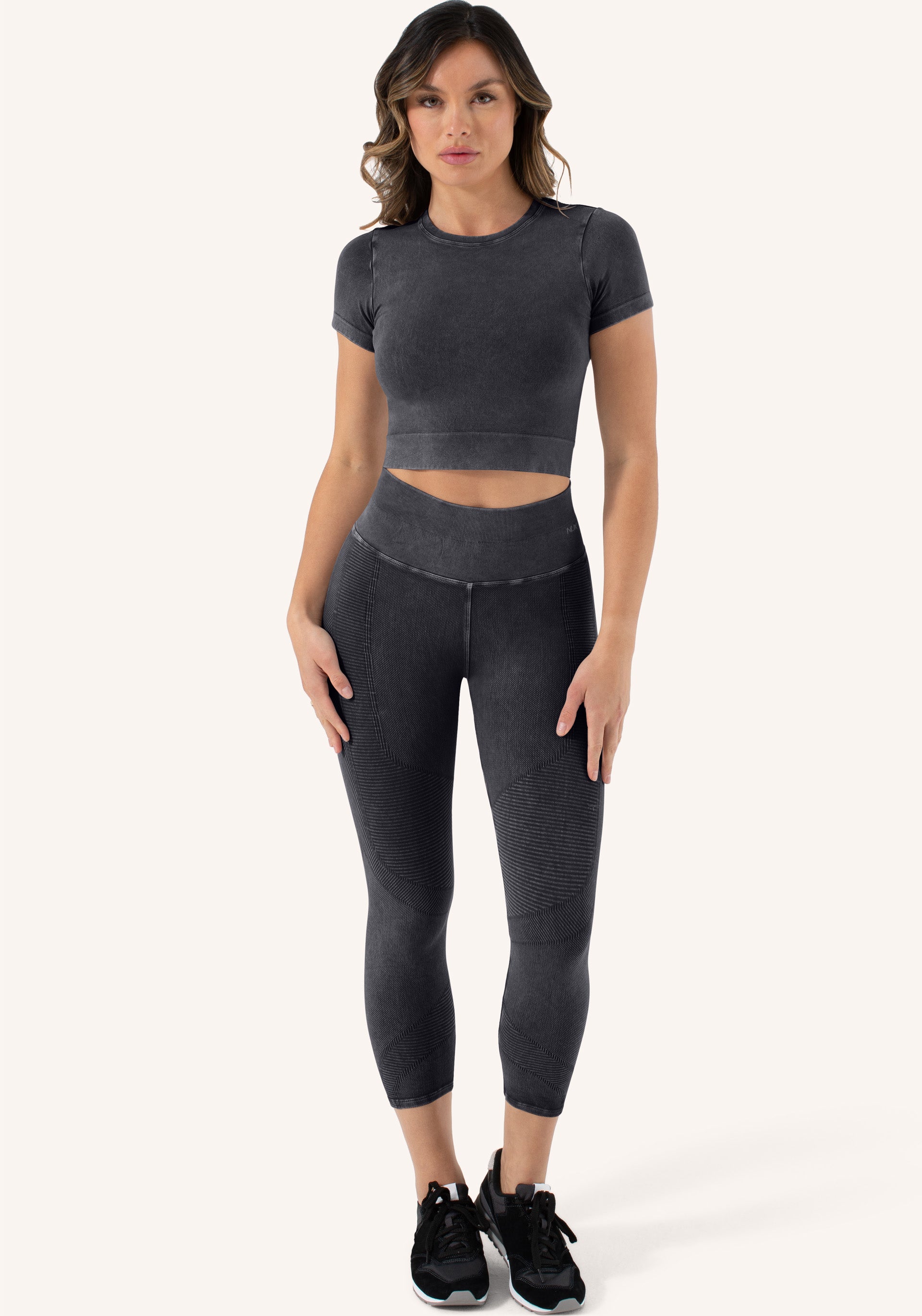 Peloton Apparel Women's Grey Slit Leggings, Size Small Brand New Without  Tags : r/gym_apparel_for_women