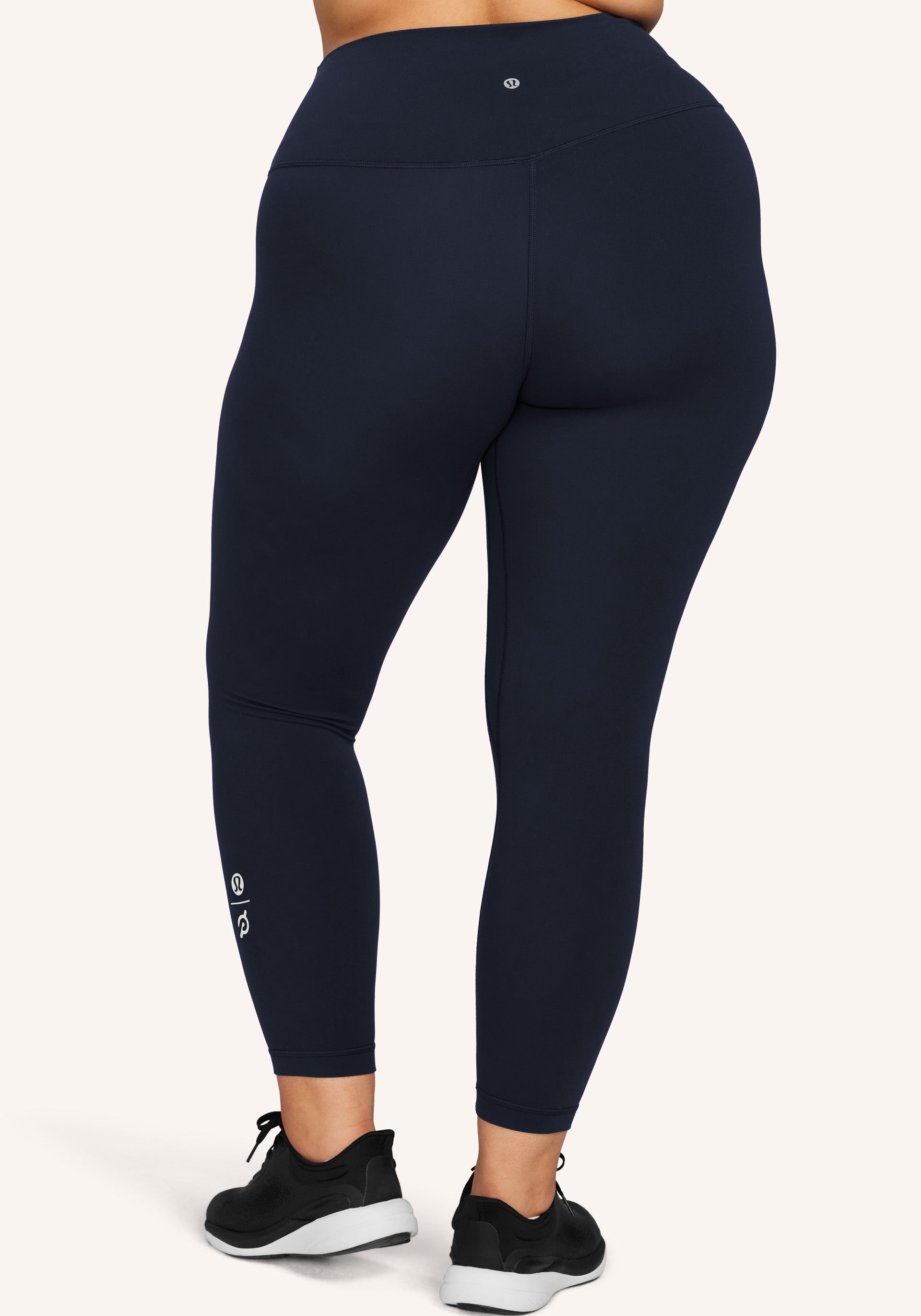 ✨Lululemon Align Pant 25”- Lavender Dew✨ Size: 6 Starting Bid: $10+shipping  ✨ Bin: $95+free shipping ✨ These leggings are gorgeous…