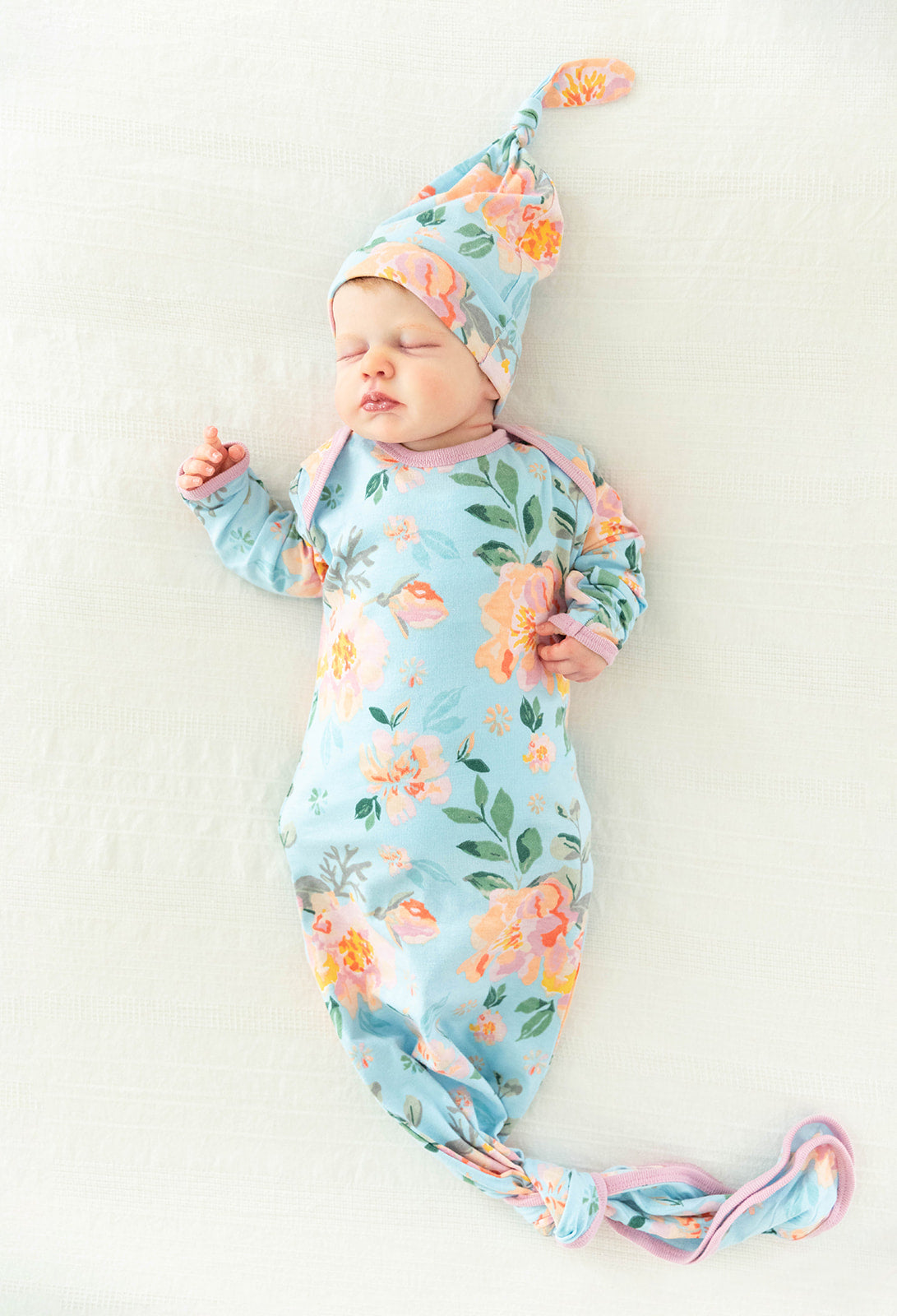 newborn knotted gown and hat set