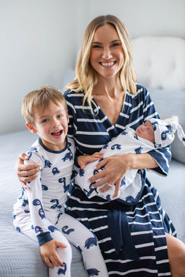 mommy and baby girl matching hospital gowns