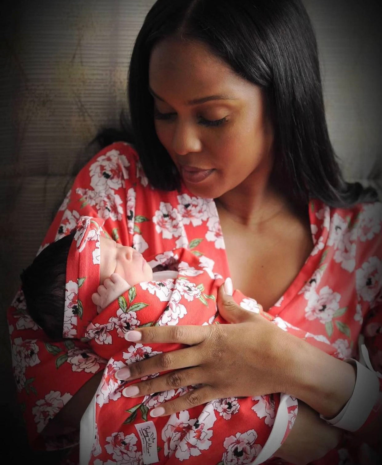 Sadie Pregnancy/Postpartum Robe & Swaddle Blanket Set