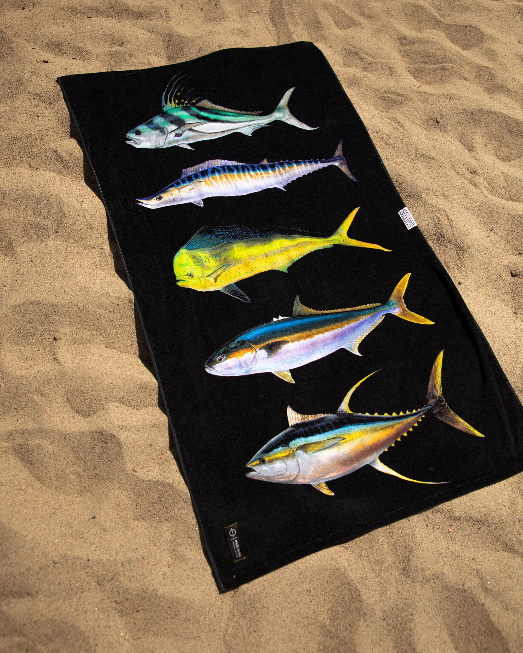 LEUS Yellowtail fishing eco towel - Studio Abachar