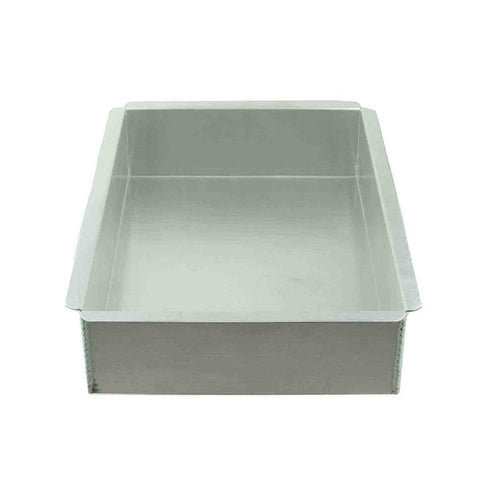 https://cdn.shopify.com/s/files/1/0717/6529/5391/files/9-x-13-x-3-Professional-Sheet-Cake-Pan.jpg?v=1686768821&width=480