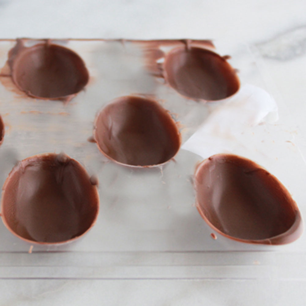 how to make peanut butter eggs with a chocolate mold