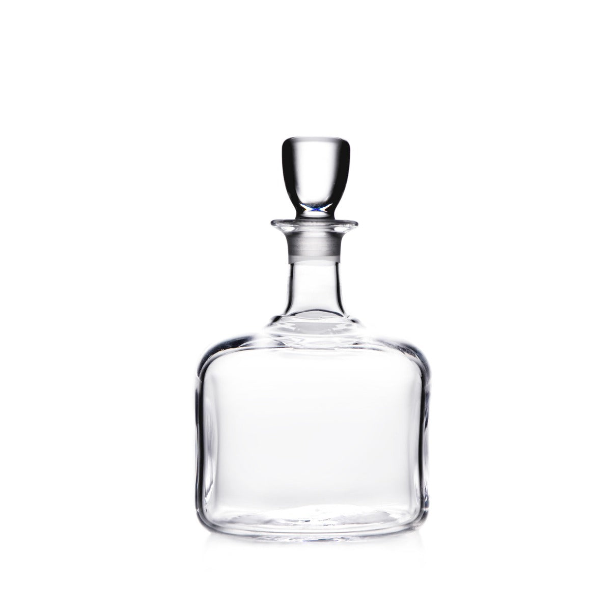 https://cdn.shopify.com/s/files/1/0717/8158/1113/files/4323_woodbury_decanter.jpg?v=1692644387