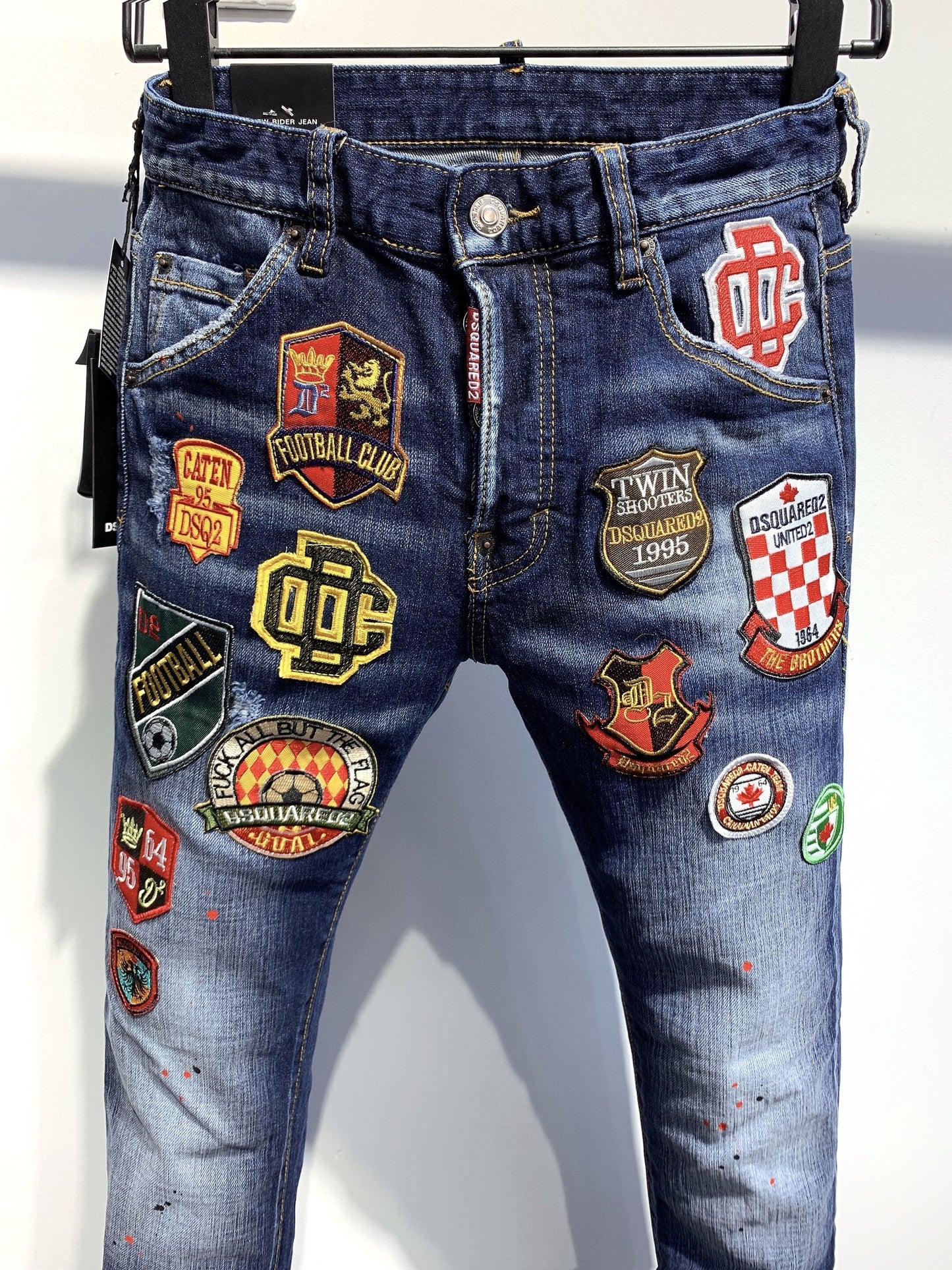 New Couple Vintage Medal Print Jeans Dsquared2 Fashion Washed Rippe – RyanEngel