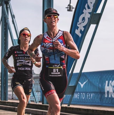 Heather Jackson chasing Meredith Kessler at the 2018 Chattanooga 70.3 race