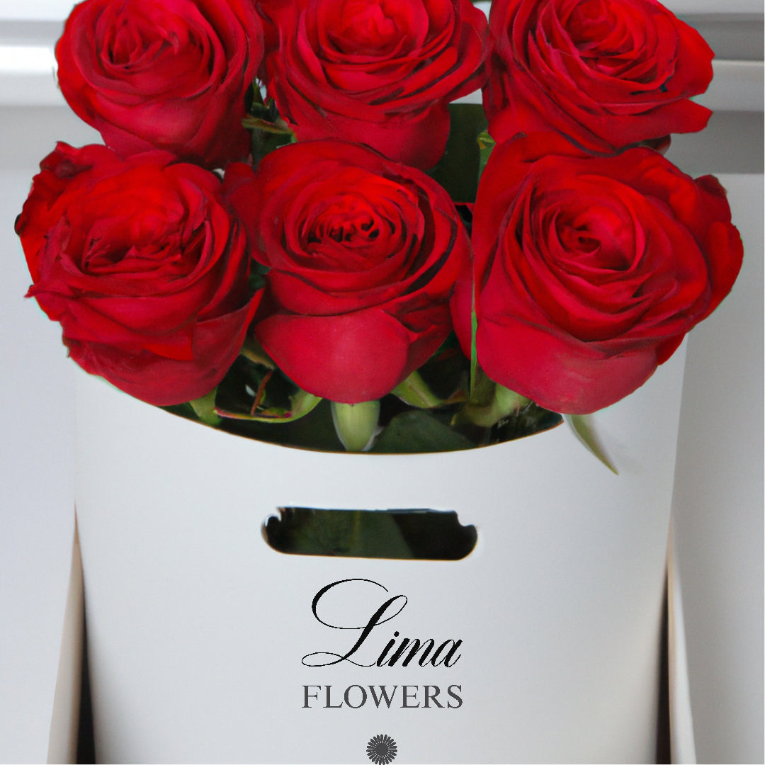Lima Flowers' Elegant 6-Rose Bouquet in a Box