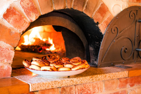 pizza oven using fire bricks demonstrating high temperature applications of refractory bricks