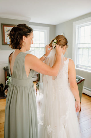 Summer Wedding at the Herb Lyceum - Bride getting ready