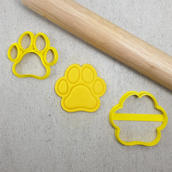 WITH CUTTER PAW PRINT — Cakers