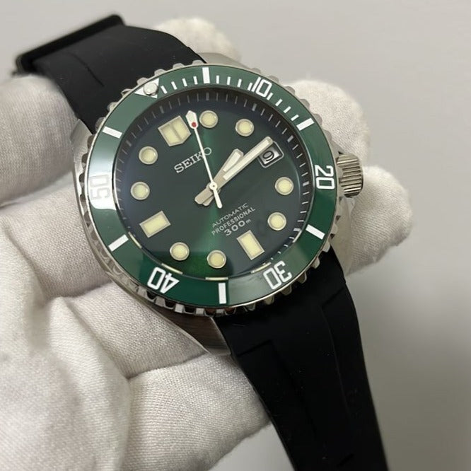 Seiko Prospex Custom Mod with Green Dial & Bezel – Swiss Watchers