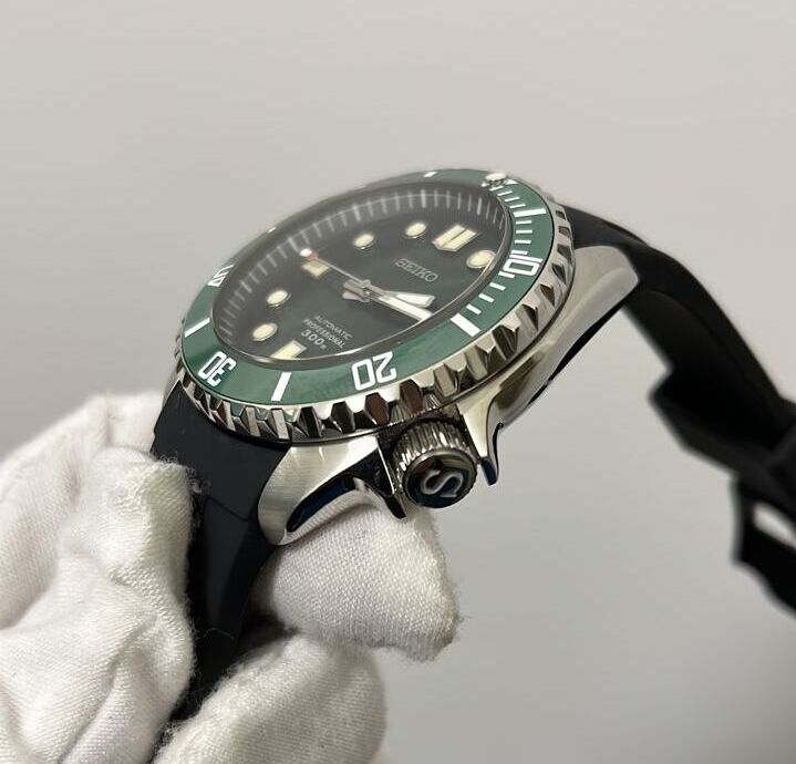 Seiko Prospex Custom Mod with Green Dial & Bezel – Swiss Watchers