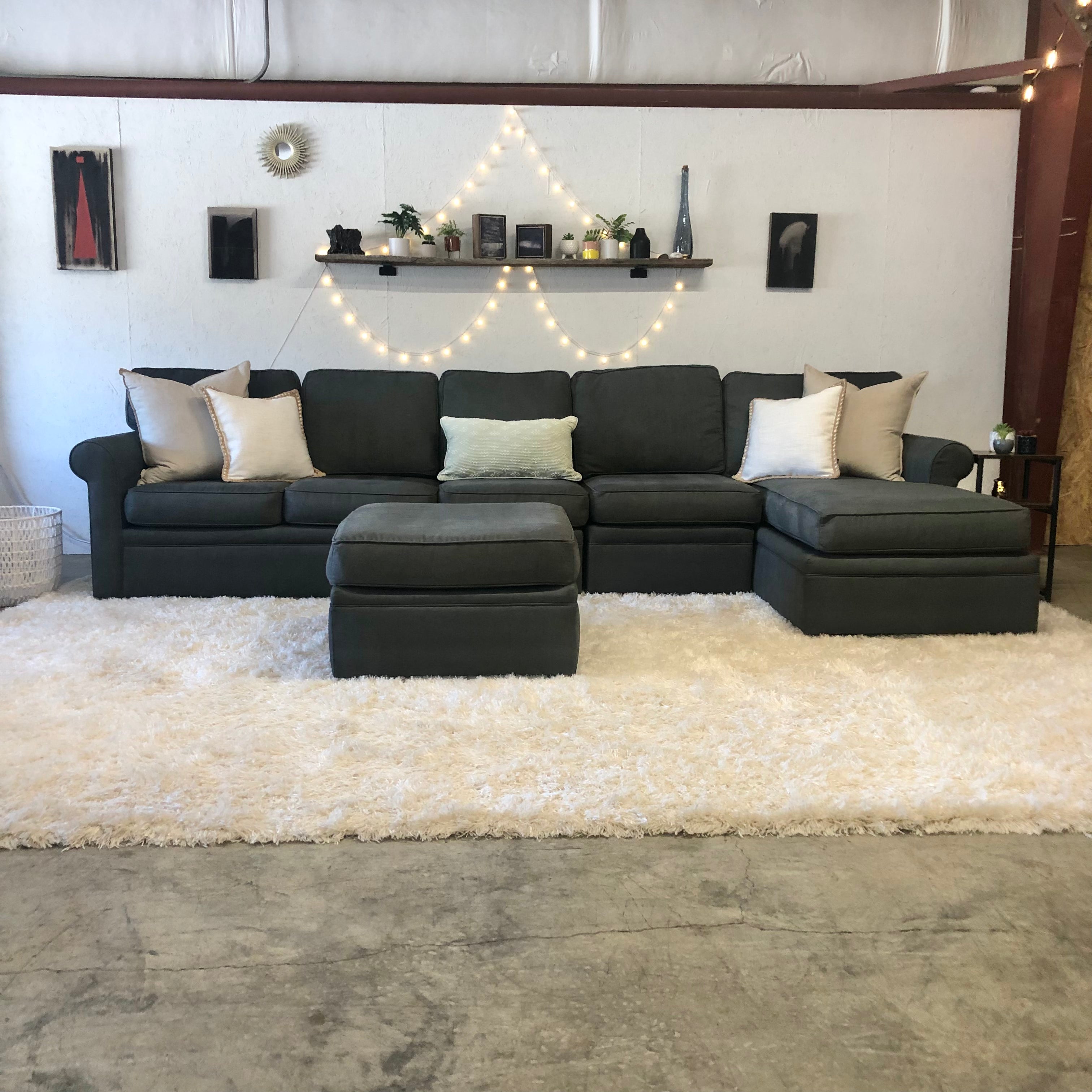 Rowe 3-piece Sectional w/Ottoman - Delivery Available #C137