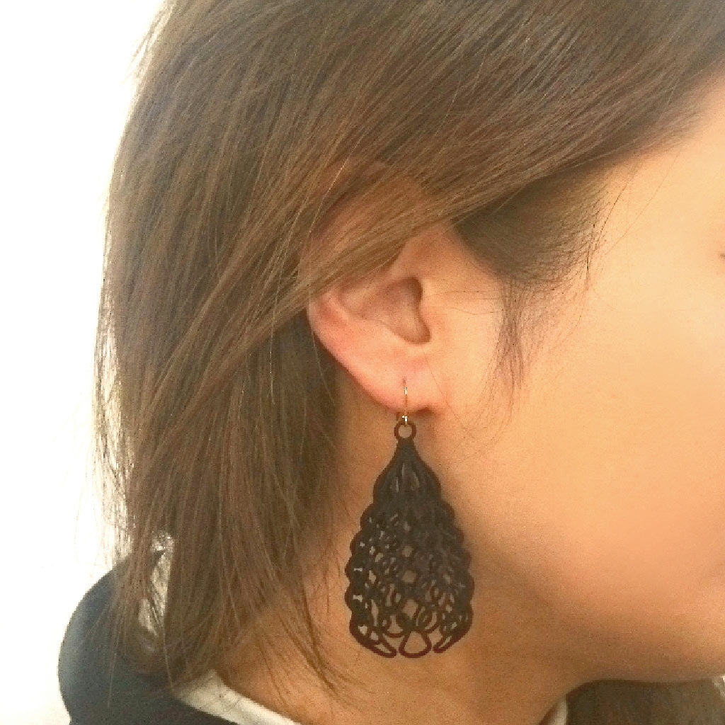 Knit Earrings Adorn Milk