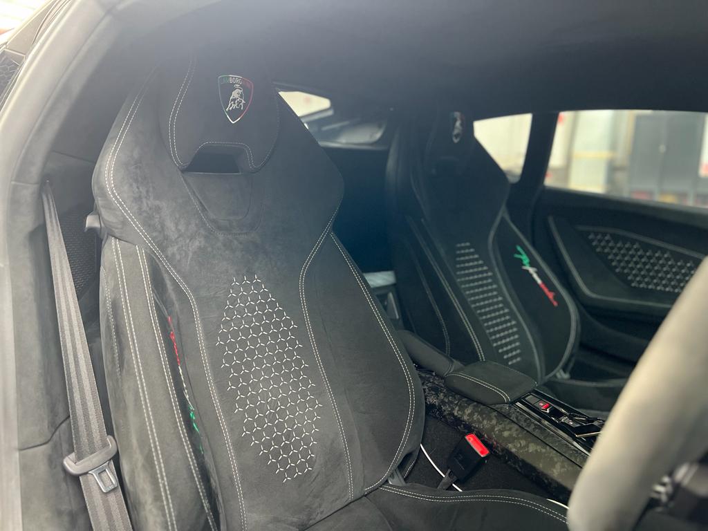 huracan-seats