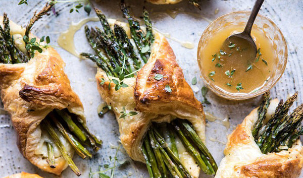 Asparagus-and-Brie-Puff-Pastry-with-Thyme-Honey