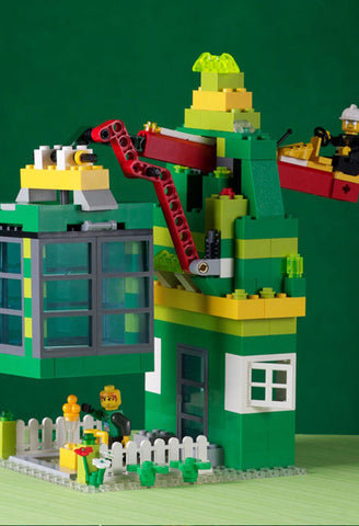 Tips n Tidbits LEGO leprechaun trap inspiration