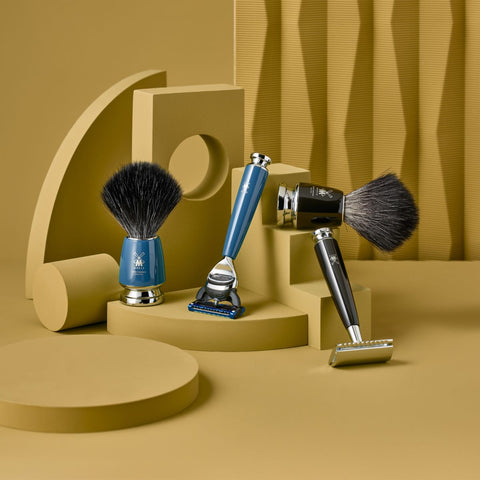 The MÜHLE Rytmo Series in Petrol Blue and Black Resin.