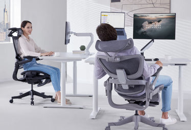 Experience Hinomi’s advanced ergonomic office chairs, offering unmatched adjustability for various body types and desk activities.