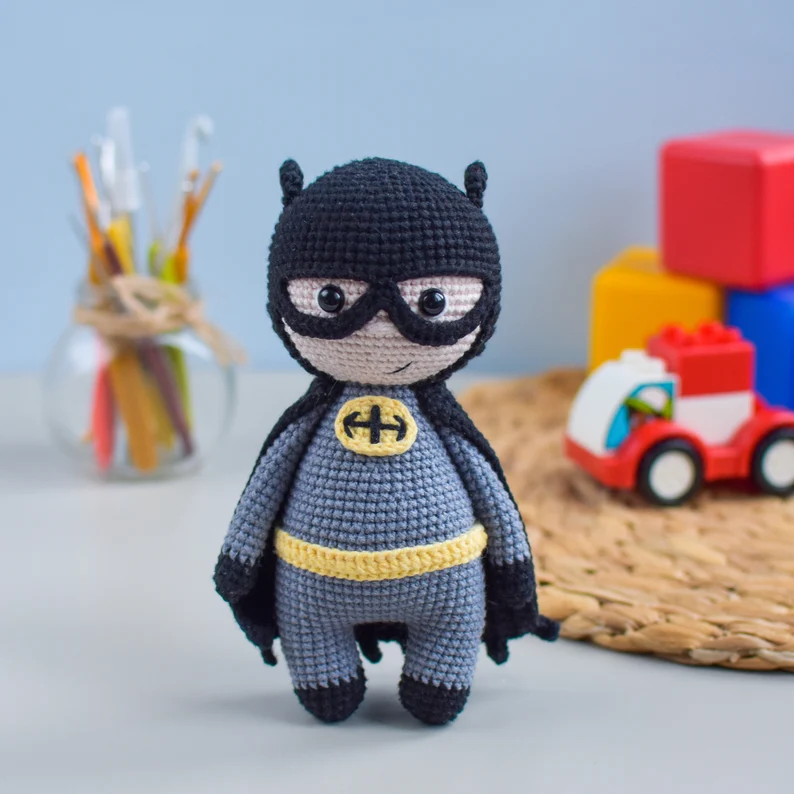 Batman amigurumi crochet pattern – Crochetlo
