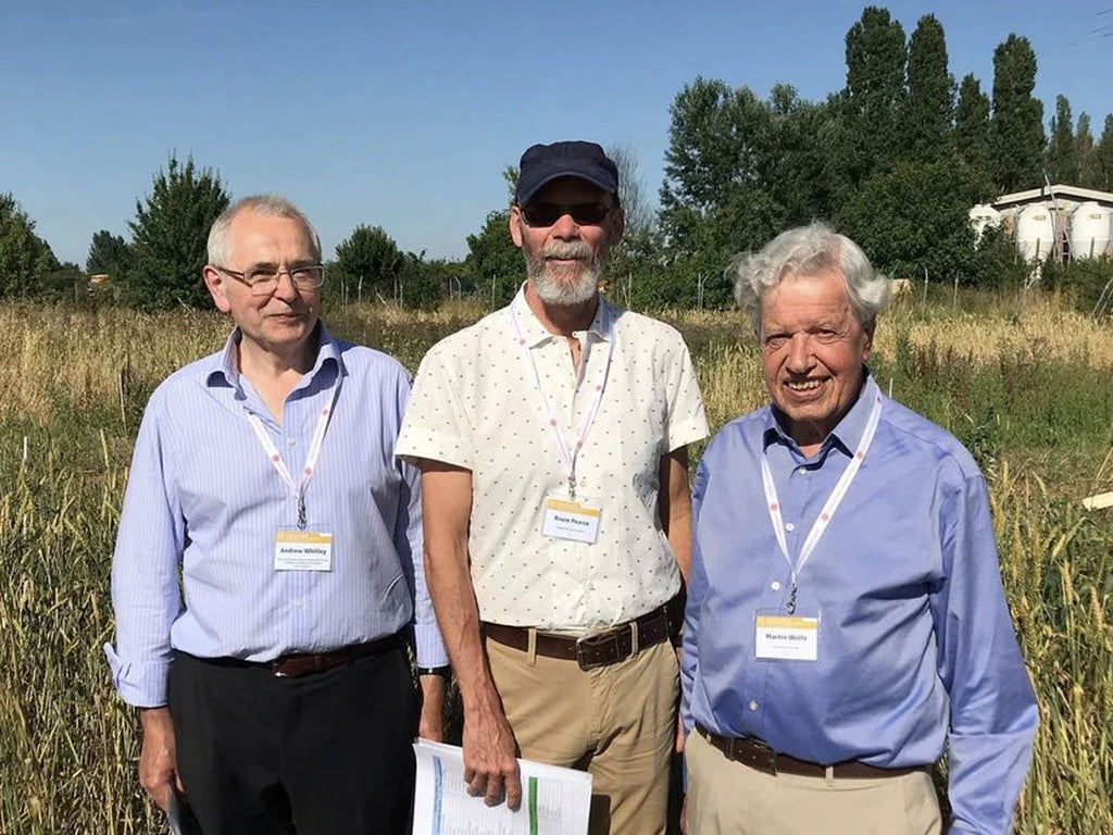 Martin Wolfe with YQ trial plots in Bologna