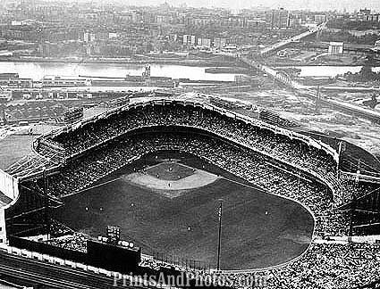 CLASSIC AERIAL VIEW OF THE OLD YANKEE STADIUM THE HOUSE THAT RUTH