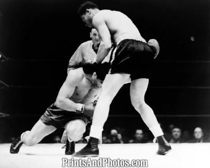  Rocky Marciano KO's Joe Louis 8x10 Photo : Sports