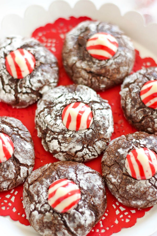 Peppermint Kiss Crinkle Cookies - A Classic Christmas Cookie Recipe