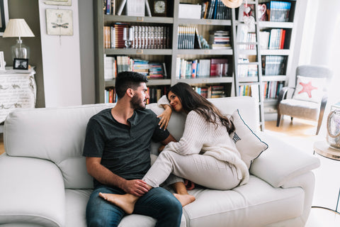 Happy Couple on the Couch. Relationship, fulfilling Partnership, Communication, Questions for Couples, Asking Questions, Love