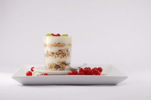 muesli yogurt