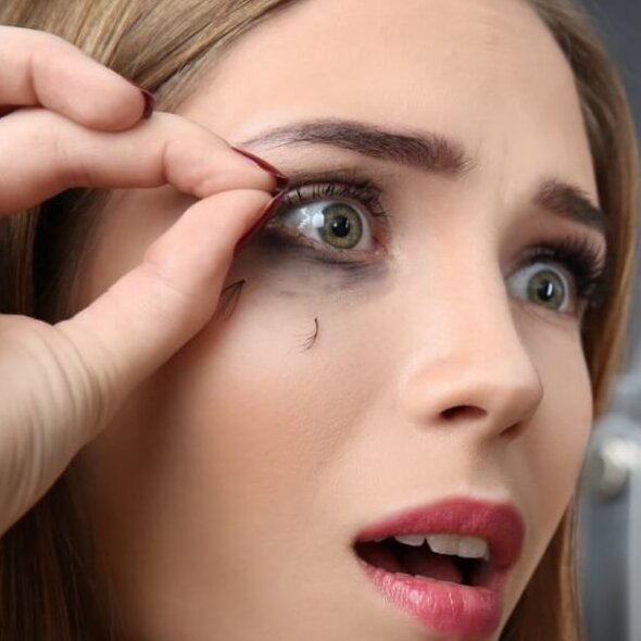 lash extension care tip avoid rubbing your lashes