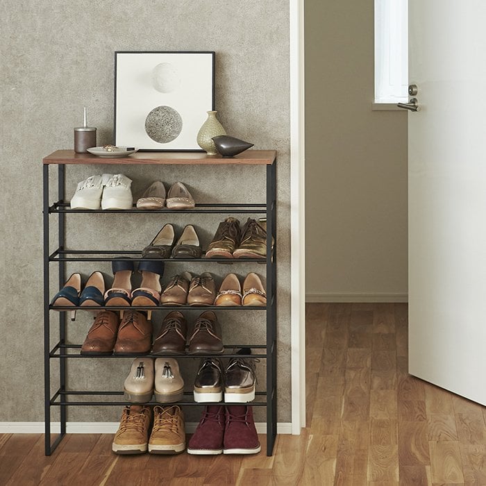 Hallway shoe rack